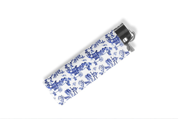 Blue Willow Lighter